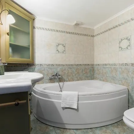 Dom wakacyjny Mirsini, A 5 Minute Walk From 2 Beaches *