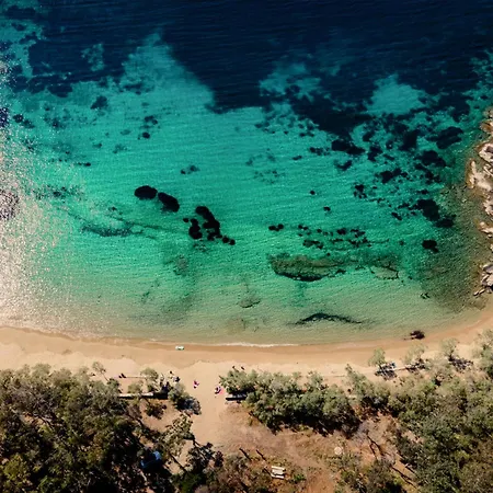 Mirsini, A 5 Minute Walk From 2 Beaches *