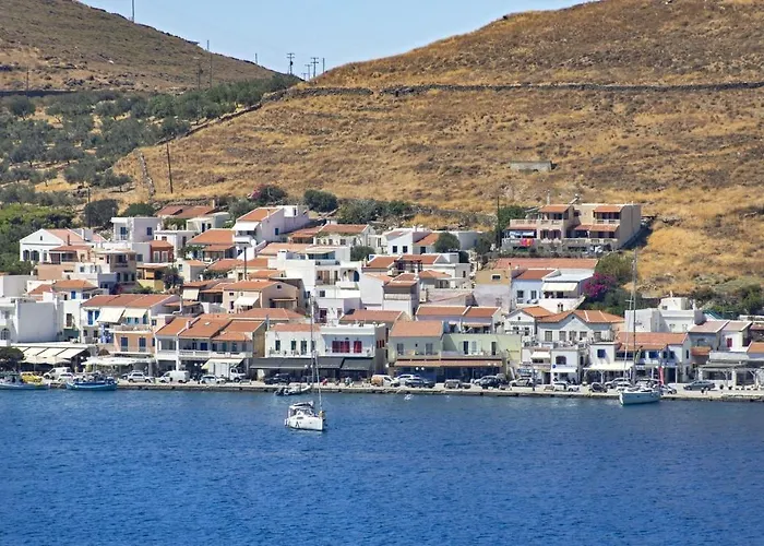 Mirsini, A 5 Minute Walk From 2 Beaches Vakantiehuis Ioulis