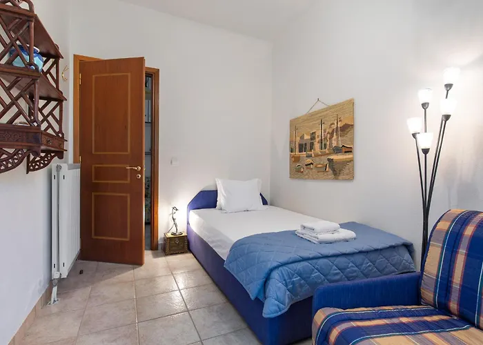 Mirsini, A 5 Minute Walk From 2 Beaches *