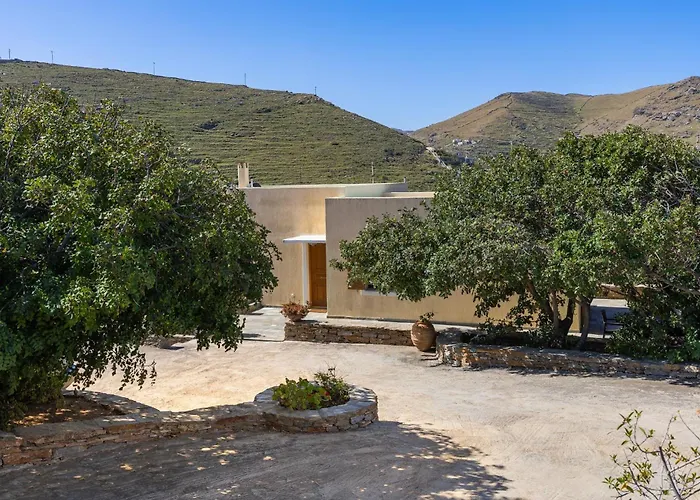 Mirsini, A 5 Minute Walk From 2 Beaches Semesterbostad *