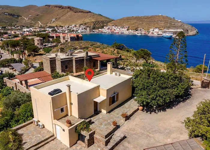 Semesterbostad Mirsini, A 5 Minute Walk From 2 Beaches